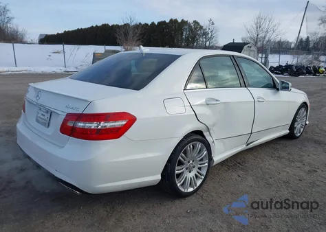 2013 Mercedes-Benz E 350 4Matic из США, поврежденный, VIN WDDHF8JB0DA673635